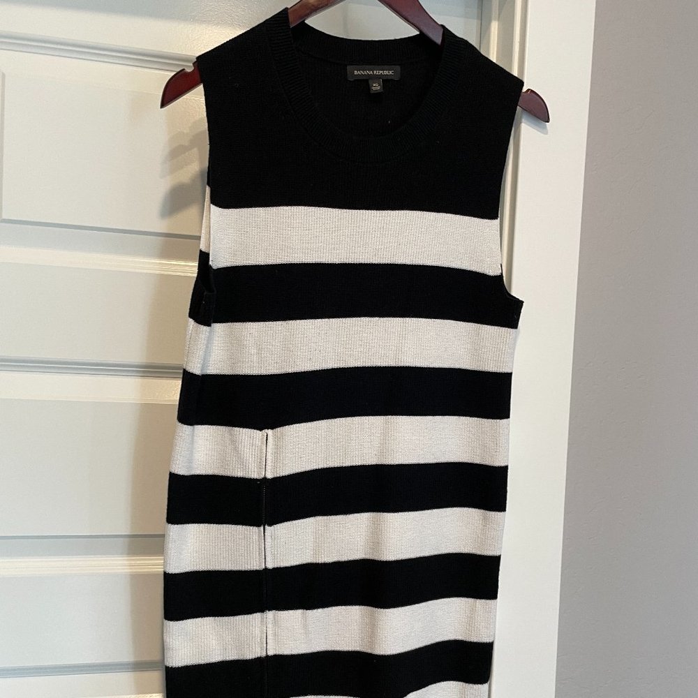 Banana Republic tunic sweater